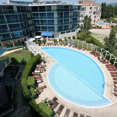 Apartment Large In Sunny Sunny Beach